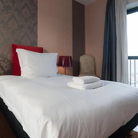 Waterfront Penthouse Nocleg ze śniadaniem *
